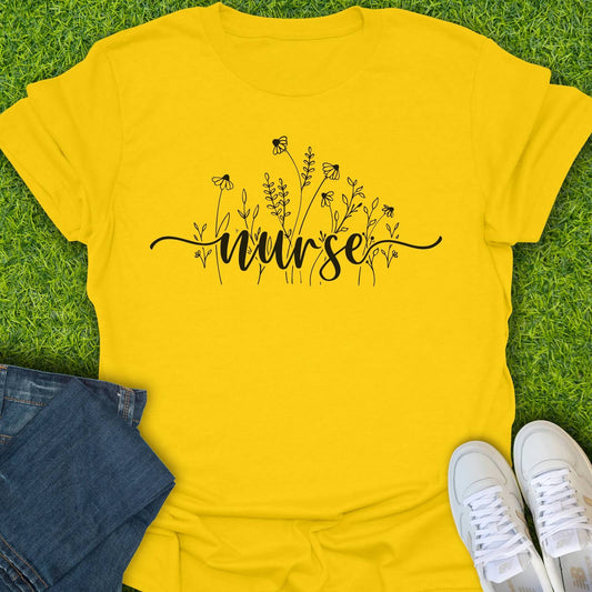 T-Shirt Daisy / S Floral Script Nurse Tee