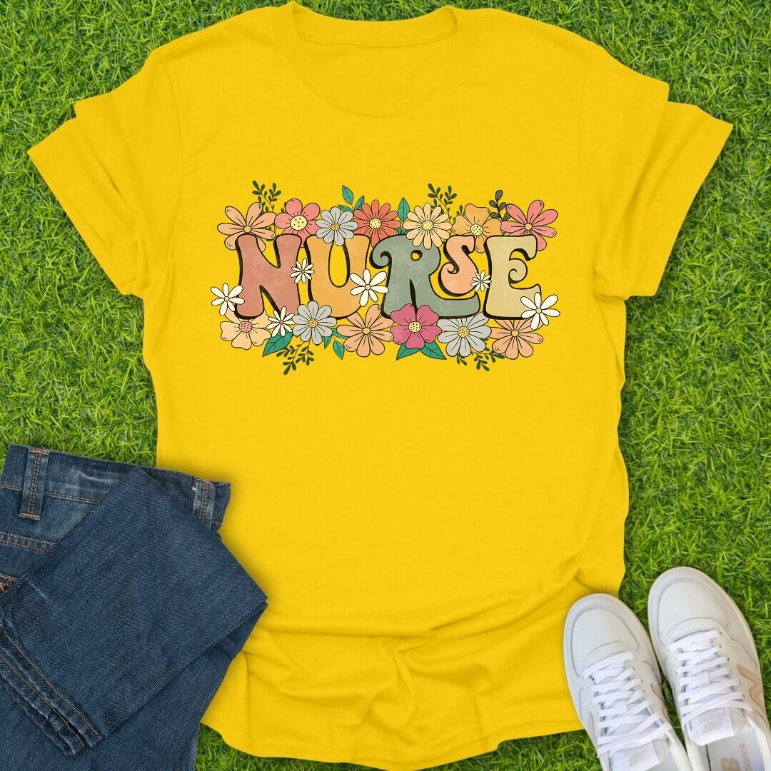 T-Shirt Daisy / S Floral Spirit Nurse Tee