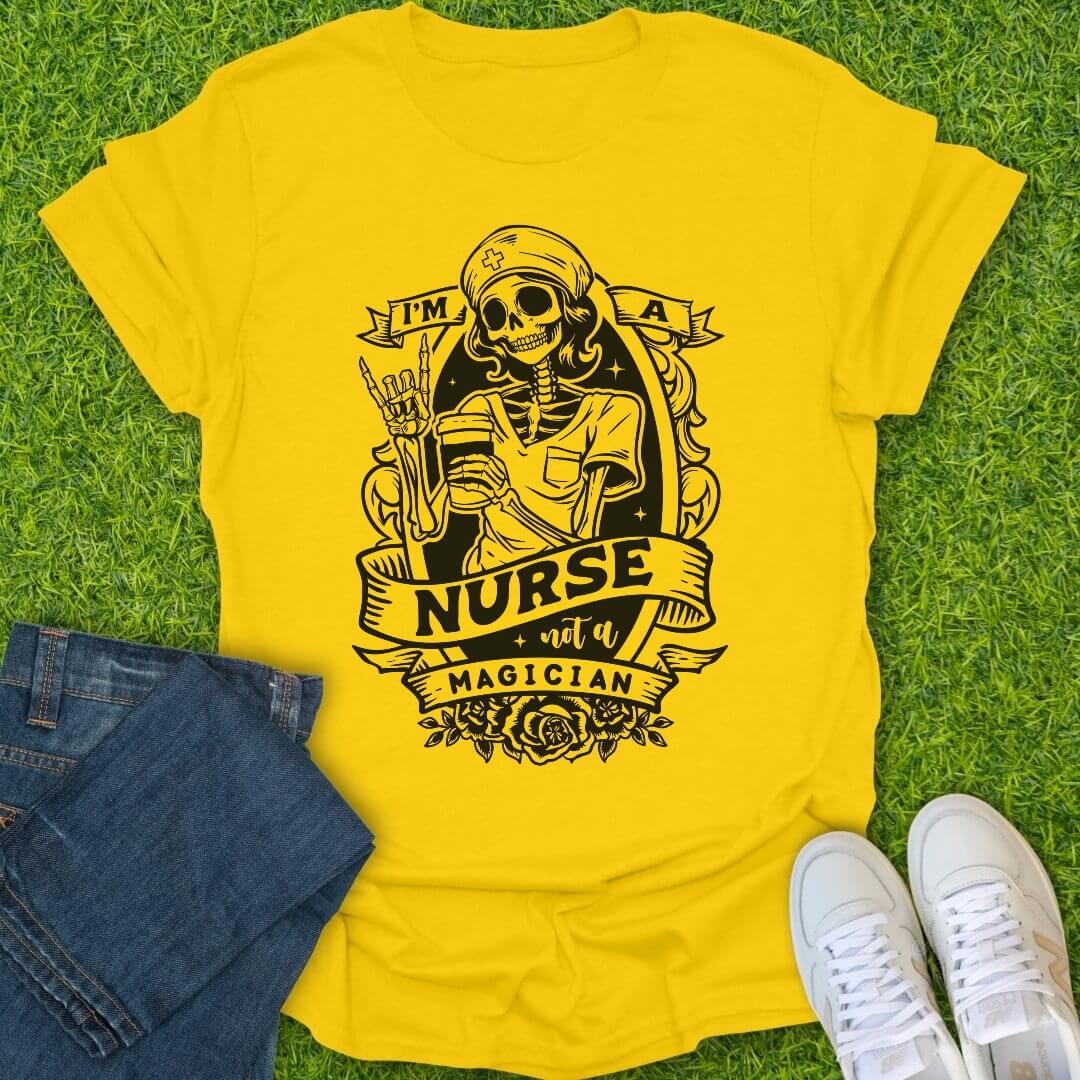 T-Shirt Daisy / S Not A Magician Tee