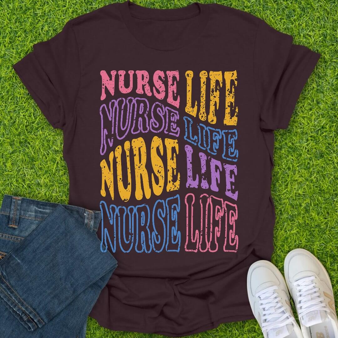 T-Shirt Dark Chocolate / S Retro Wavy Nurse Life Tee