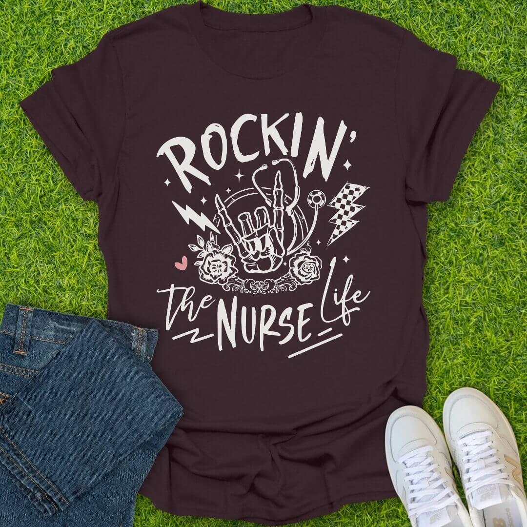 T-Shirt Dark Chocolate / S Rockin The Nurse Life Tee