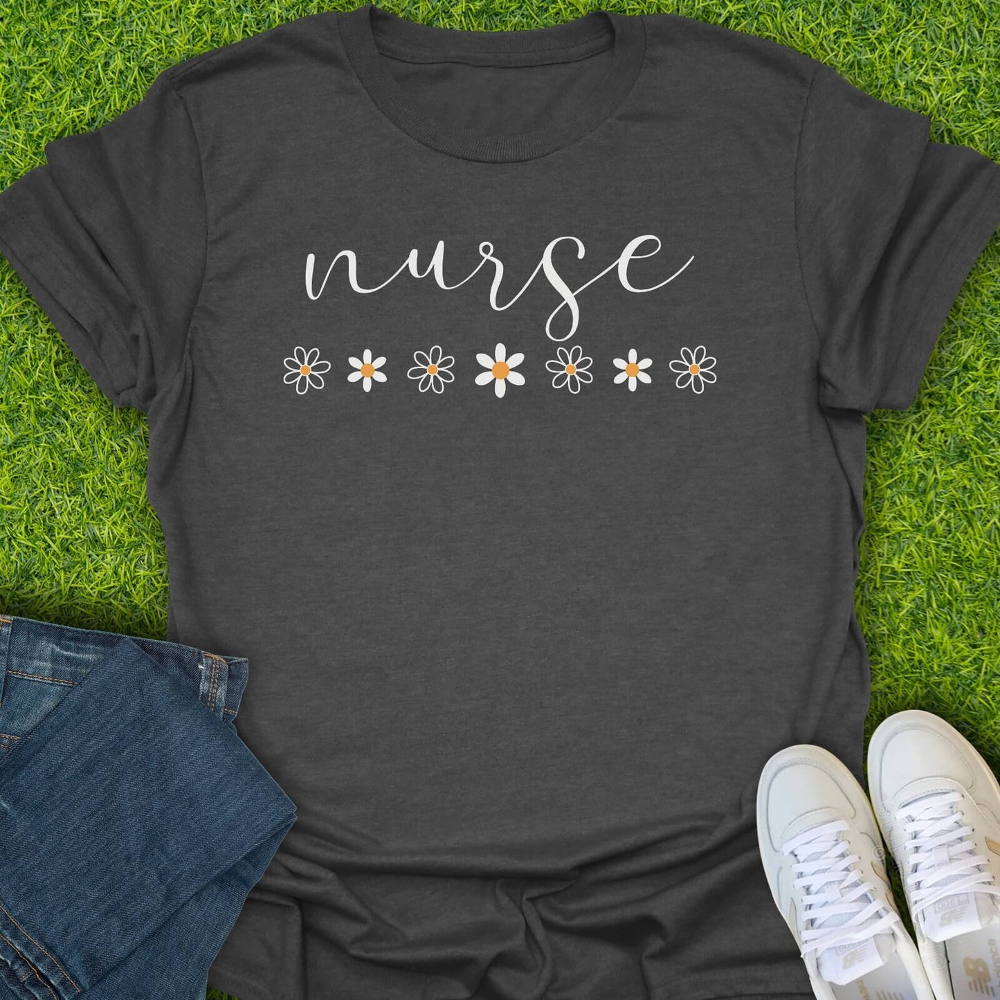 T-Shirt Dark Heather / S The Daisy Nurse Tee