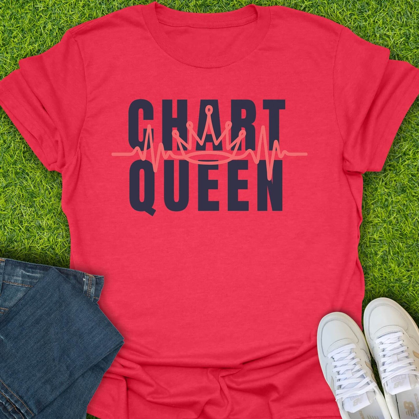 T-Shirt Heather Red / S Chart Queen Tee