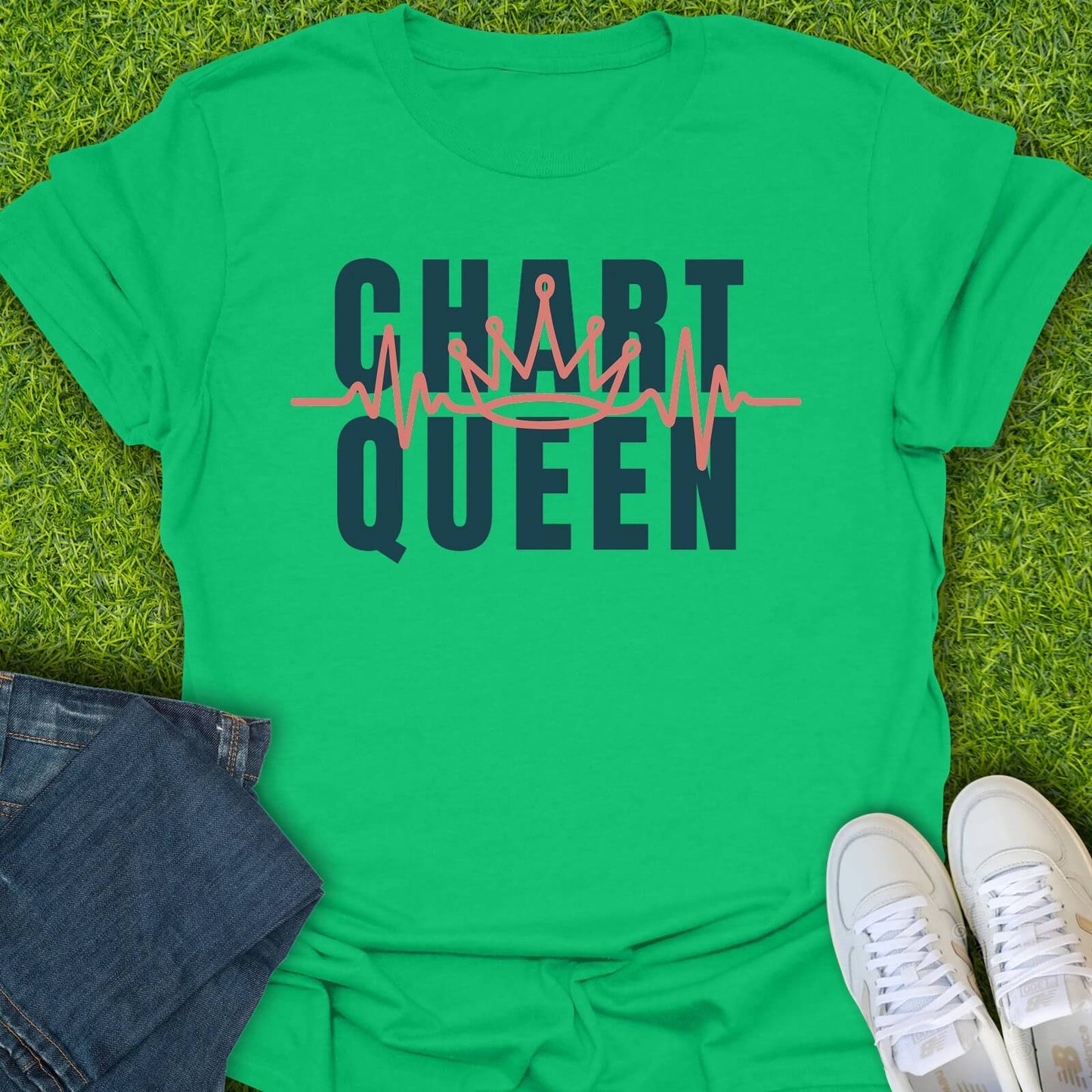 T-Shirt Irish Green / S Chart Queen Tee