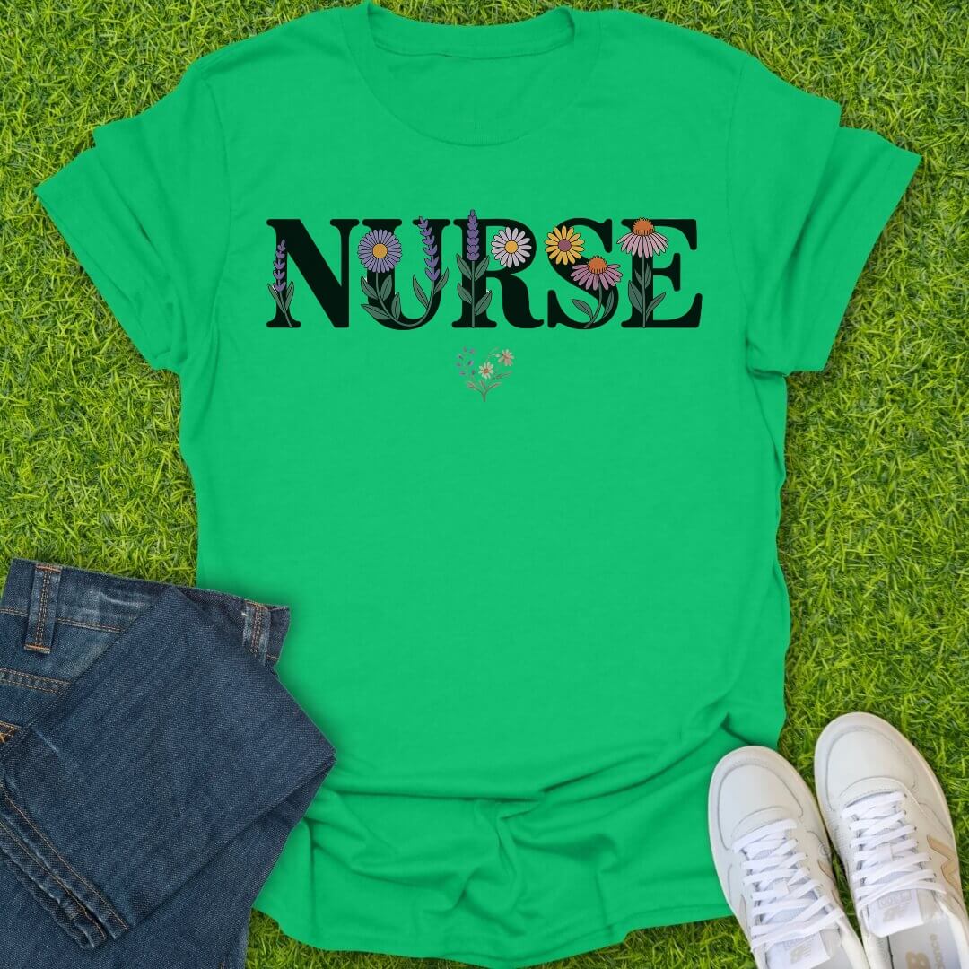 T-Shirt Irish Green / S Floral Nurse Tee
