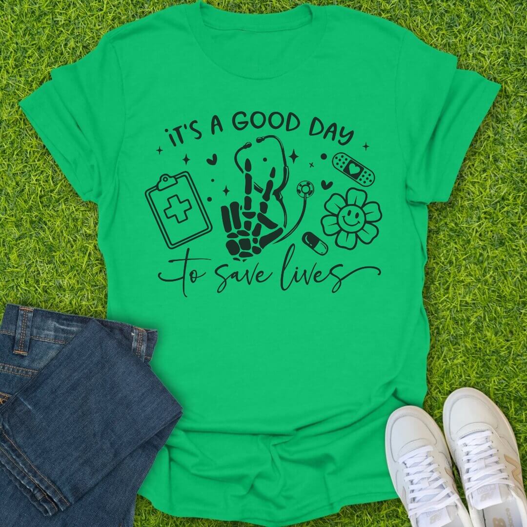 T-Shirt Irish Green / S Good Bones Better Days Tee