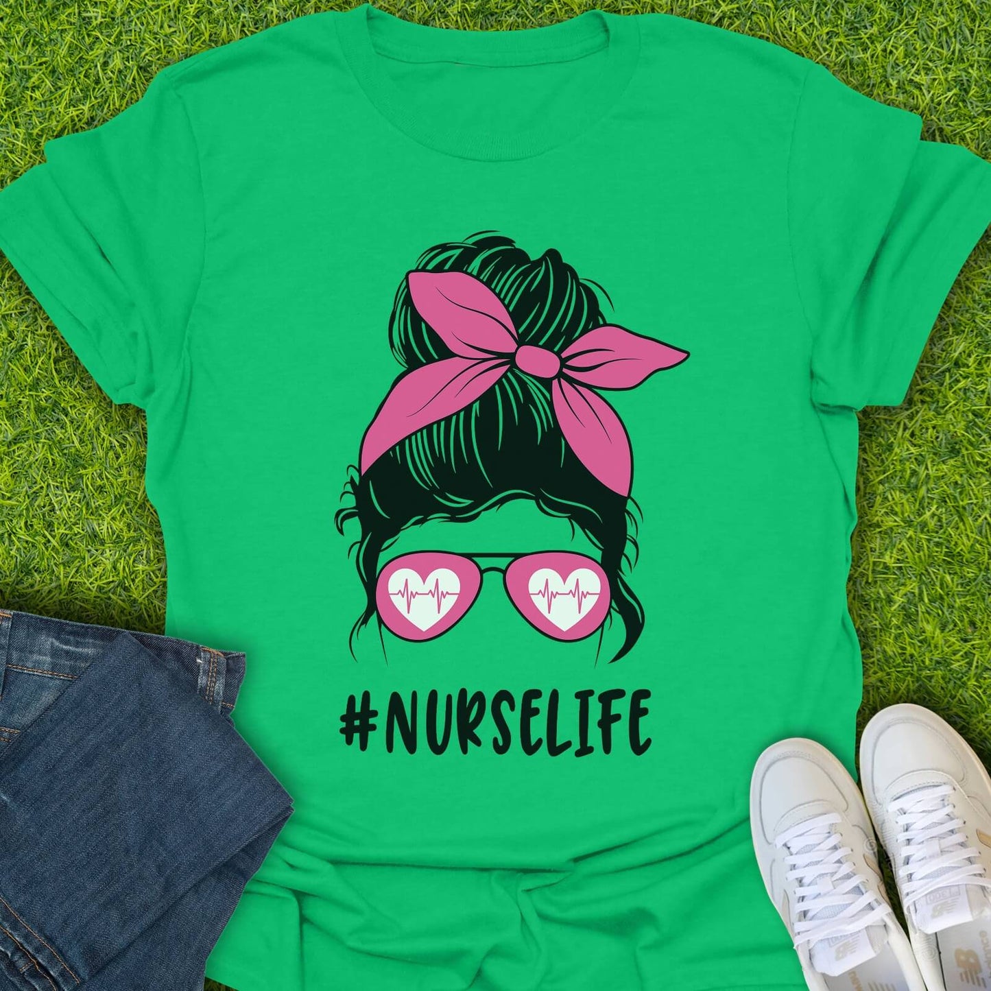 T-Shirt Irish Green / S Messy Bun Heartbeat Glasses Tee