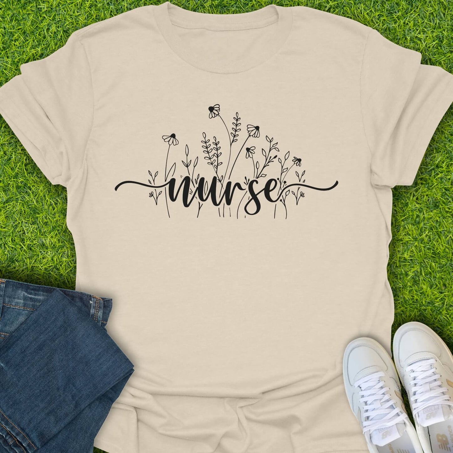 T-Shirt Natural / S Floral Script Nurse Tee