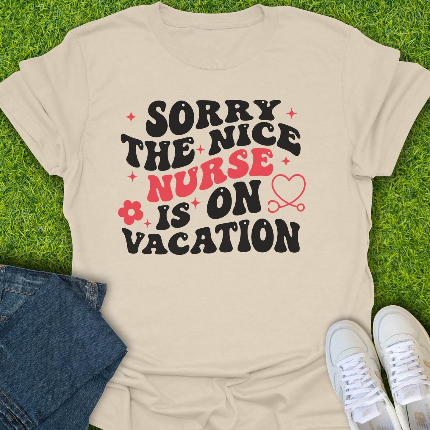 T-Shirt Natural / S Nurse Is On Vacation Tee