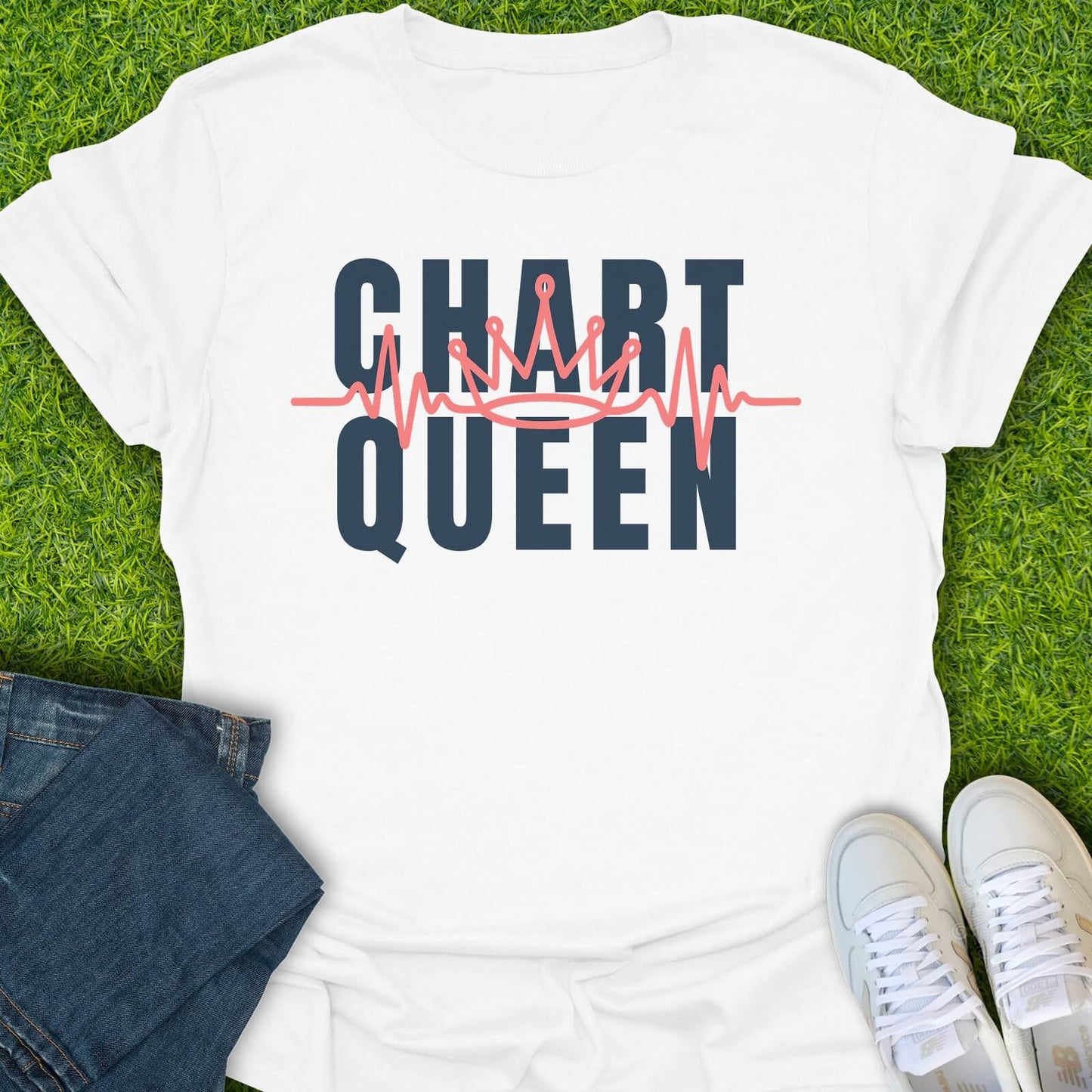 T-Shirt White / S Chart Queen Tee